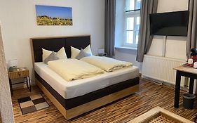 Gasthof Hotel Braeustuebl